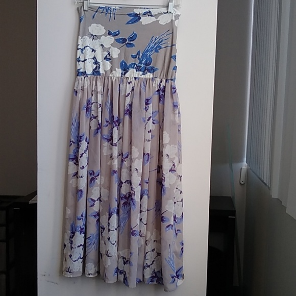 Free People Dresses & Skirts - Free People Gray & Blue floral sheer yoga skirt M